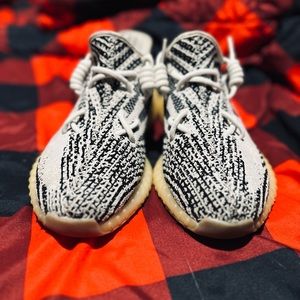 Yeezy 350 Zebra